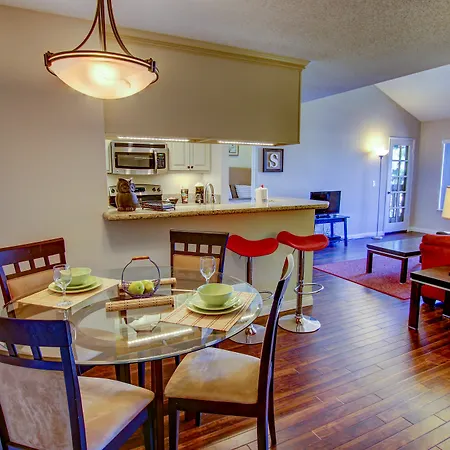 Sunshine Suites At Hillcrest
